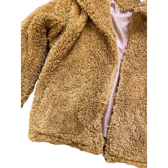 NWT Small Tan Faux Fur Vegan Teddy Jacket Coat Shacket Shaggy Waterfall Brown - Picture 2 of 3